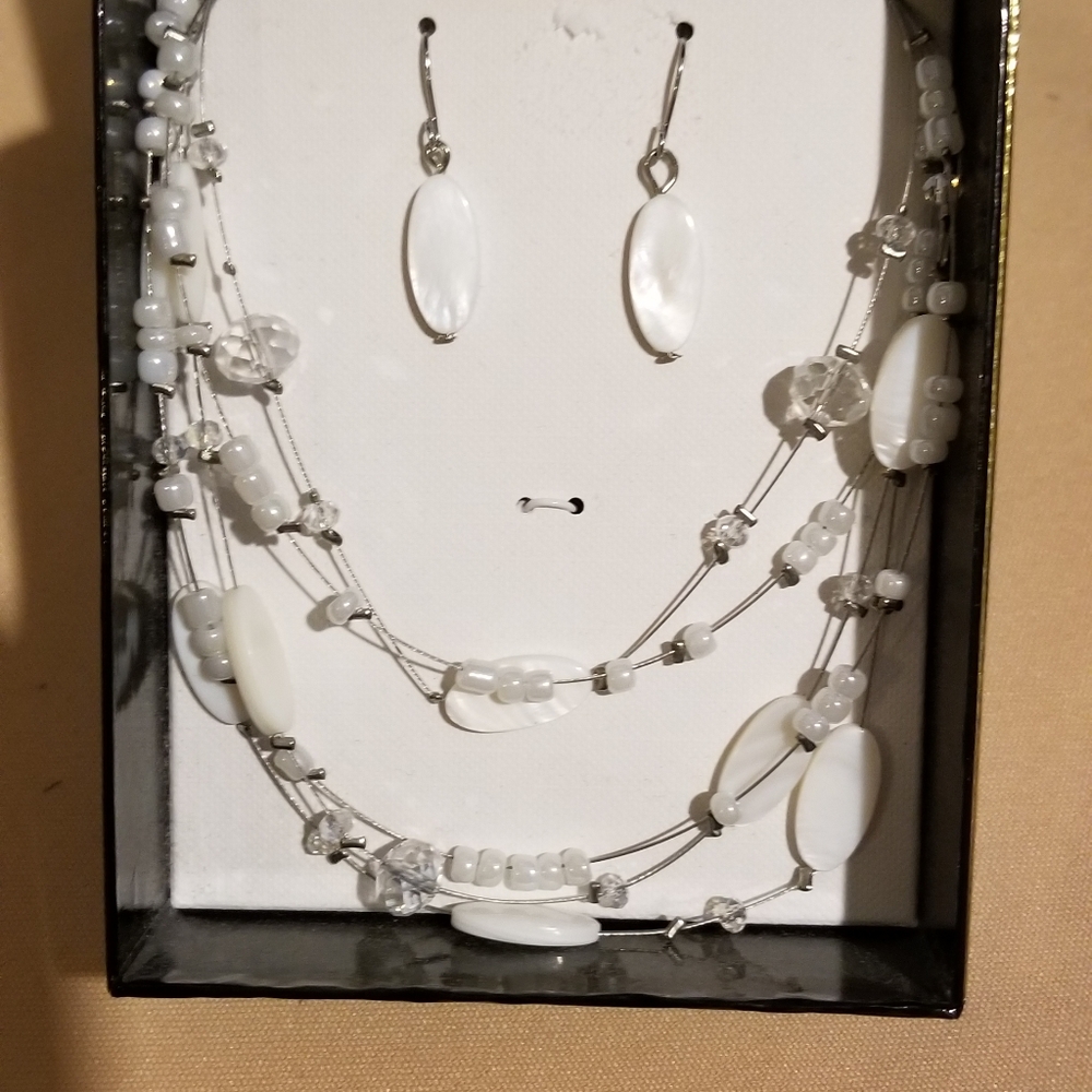 Necklace set - Picture 6 of 16